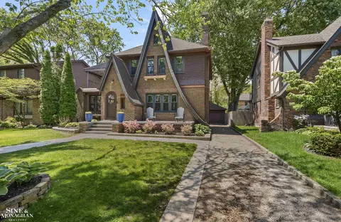Exterior - 1231 Grayton, Grosse Pointe Park, MI 48230 photo 9 of 11