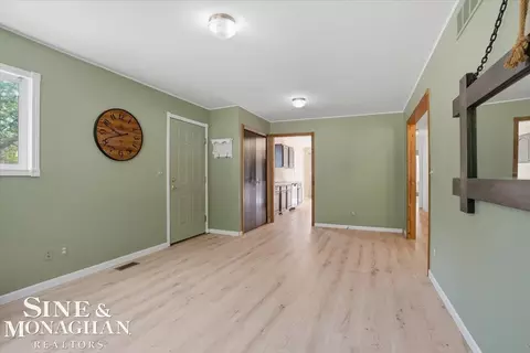 Living - 2122 Michigan, Algonac, MI 48001 photo 2 of 4