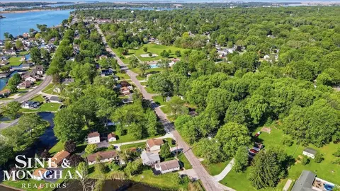 View/Area - 2122 Michigan, Algonac, MI 48001 photo 7 of 8
