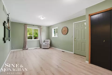 Living - 2122 Michigan, Algonac, MI 48001 photo 1 of 4