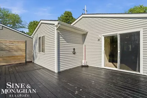 Exterior - 2122 Michigan, Algonac, MI 48001 photo 3 of 4