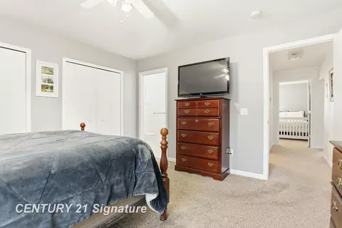 Bedroom - 526 S Maple, Hemlock, MI 48626 photo 2 of 4