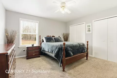 Bedroom - 526 S Maple, Hemlock, MI 48626 photo 1 of 4