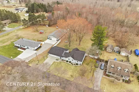 View/Area - 526 S Maple, Hemlock, MI 48626 photo 4 of 7
