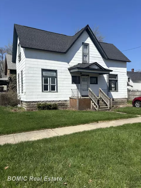 106 S Chilson, Bay City, MI 48706