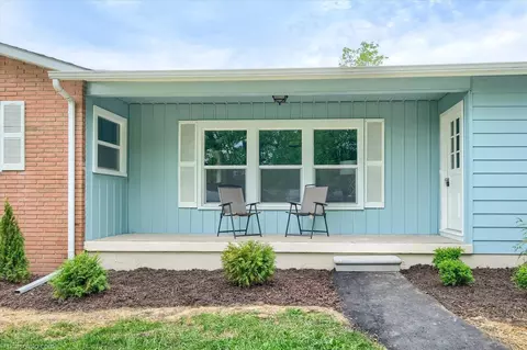 Exterior - 2049 Belle Meade, Davison, MI 48423 photo 4 of 8