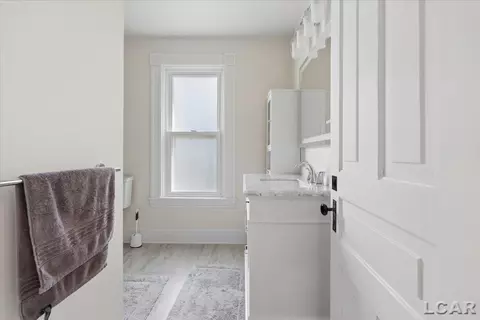 Bath - 611 State, Adrian, MI 49221 photo 1 of 3