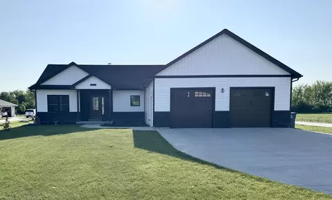 1911 N Se Boutell, Essexville, MI 48732