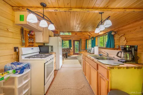Kitchen - 17904 Silver, L'anse, MI 49946 photo 1 of 2