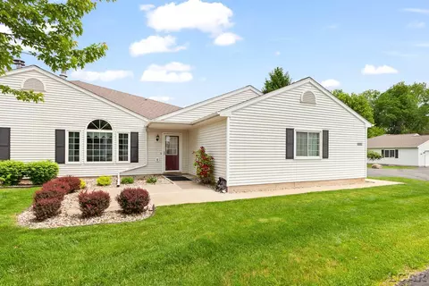1001 Carriage, Tecumseh, MI 49286