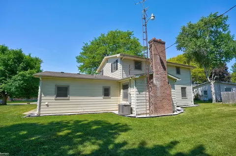 Exterior - 3183 Bridle, Flint, MI 48507 photo 10 of 13