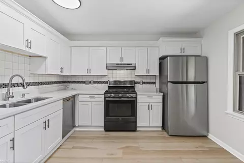 Kitchen - 3183 Bridle, Flint, MI 48507 photo 2 of 4