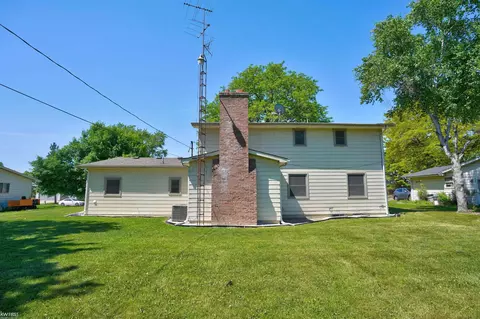 Exterior - 3183 Bridle, Flint, MI 48507 photo 11 of 13