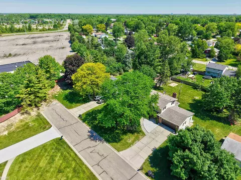 View/Area - 3183 Bridle, Flint, MI 48507 photo 4 of 4