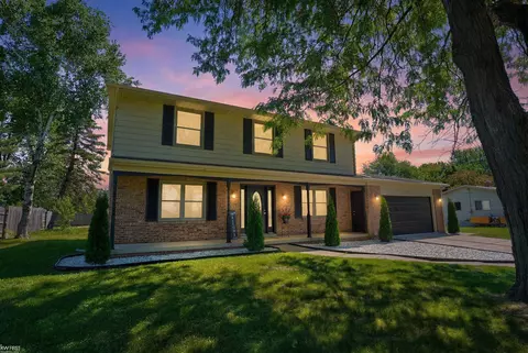 Exterior - 3183 Bridle, Flint, MI 48507 photo 3 of 13