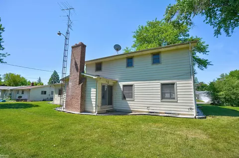Exterior - 3183 Bridle, Flint, MI 48507 photo 12 of 13
