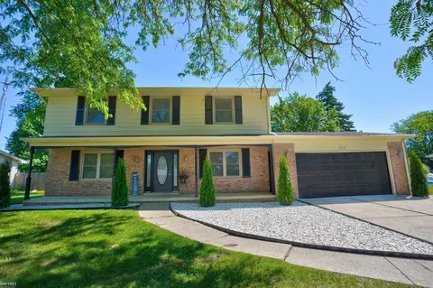 Exterior - 3183 Bridle, Flint, MI 48507 photo 4 of 13
