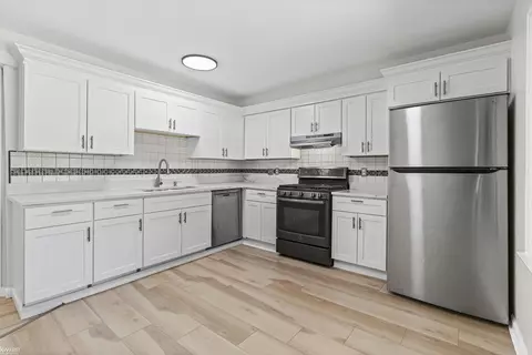 Kitchen - 3183 Bridle, Flint, MI 48507 photo 1 of 4