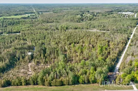 30 7 A Off Us 2, Hermansville, MI 49847