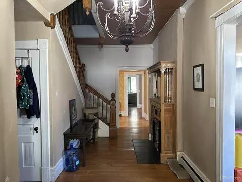 Entry Way - 115 Oak St, Ishpeming, MI 49849 photo 1 of 7