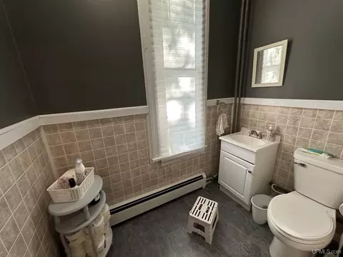 Bath - 115 Oak St, Ishpeming, MI 49849 photo 1 of 4