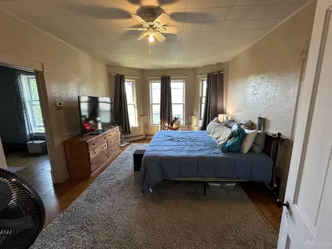 Bedroom - 115 Oak St, Ishpeming, MI 49849 photo 2 of 5