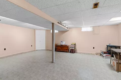 Other - 604 Somerset, Flushing, MI 48433 photo 2 of 6