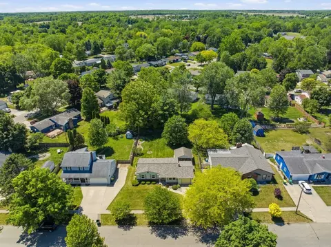 View/Area - 604 Somerset, Flushing, MI 48433 photo 1 of 3