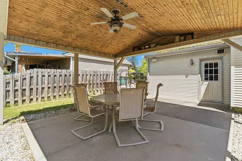Exterior - 604 Somerset, Flushing, MI 48433 photo 4 of 5