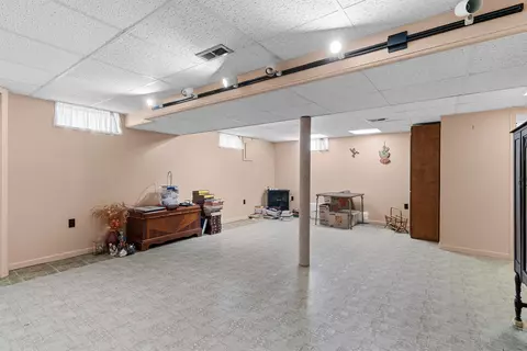 Other - 604 Somerset, Flushing, MI 48433 photo 3 of 6