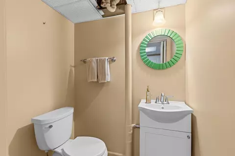 Bath - 604 Somerset, Flushing, MI 48433 photo 2 of 2