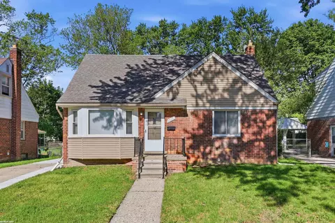 23221 Oneida, Oak Park, MI 48237