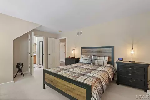 Bedroom - 3120 Windmill, Adrian, MI 49221 photo 2 of 9