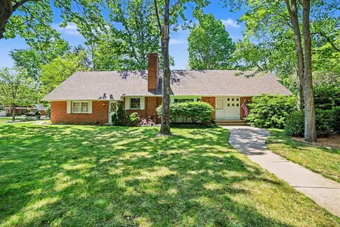 5609 Evergreen, Midland, MI 48642