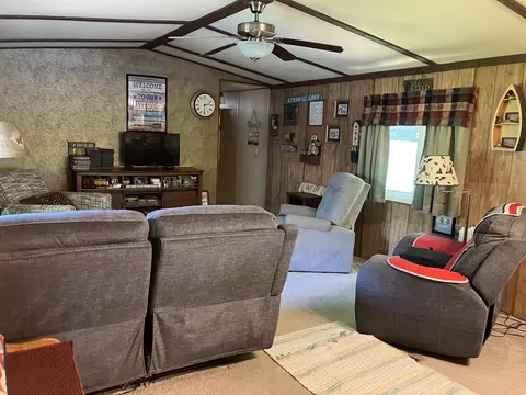 Living - 4703 Northland, Gladwin, MI 48624 photo 1 of 2