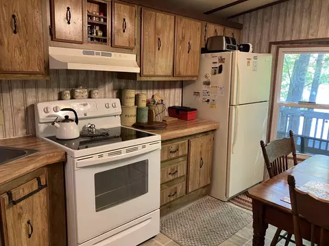 Kitchen - 4703 Northland, Gladwin, MI 48624 photo 1 of 5