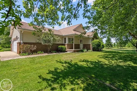 93 Brown City, Imlay City, MI 48444