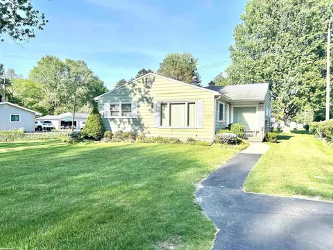 3520 State, Fort Gratiot, MI 48059