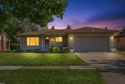 15366 Van Meter, Macomb, MI 48044