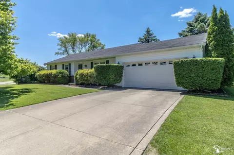 1955 Brookton, Temperance, MI 48182