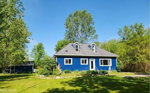 5045 Parker, Fort Gratiot, MI 48059
