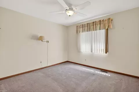 Bedroom - 52294 Bryan Michael, Macomb, MI 48042 photo 5 of 9
