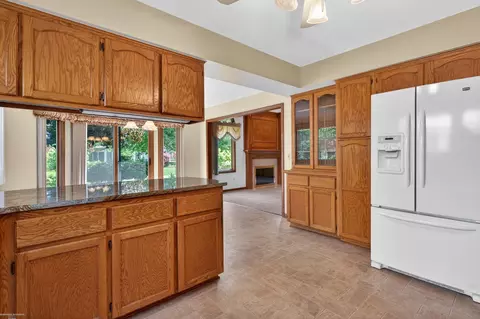 Kitchen - 52294 Bryan Michael, Macomb, MI 48042 photo 2 of 3