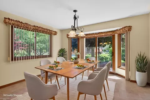 Dining - 52294 Bryan Michael, Macomb, MI 48042 photo 1 of 1