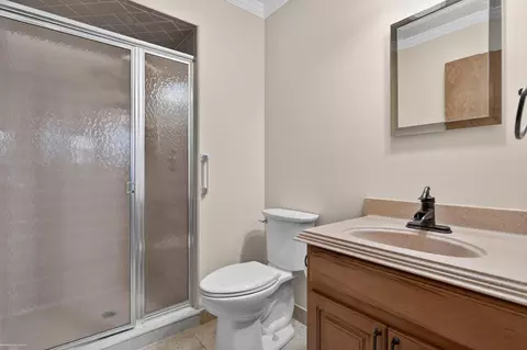 Bath - 52294 Bryan Michael, Macomb, MI 48042 photo 1 of 4