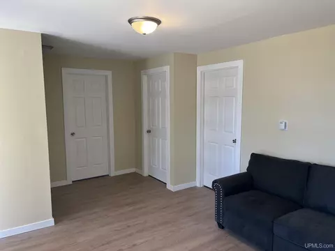 Entry Way - 3161 County Road Ggt # B, Ishpeming, MI 49849 photo 1 of 2