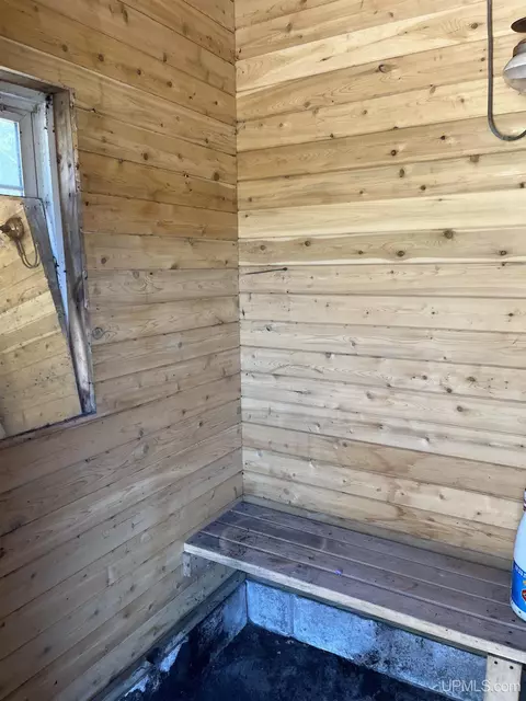 Bath - 3161 County Road Ggt # B, Ishpeming, MI 49849 photo 3 of 3