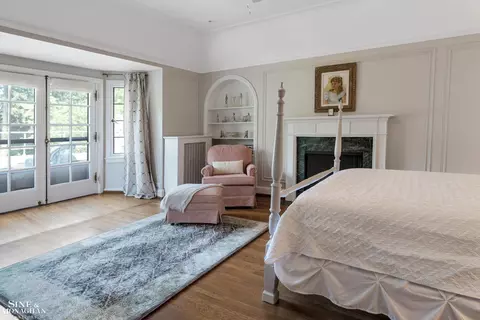 Bedroom - 257 Ridge, Grosse Pointe Farms, MI 48236 photo 3 of 8