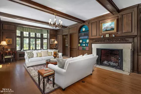 Living - 257 Ridge, Grosse Pointe Farms, MI 48236 photo 4 of 7