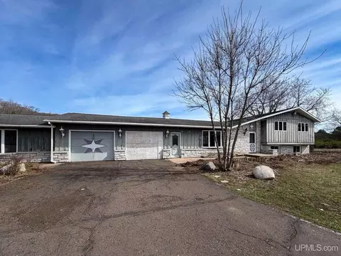 7730 E Us Highway 2, Bessemer, MI 49911